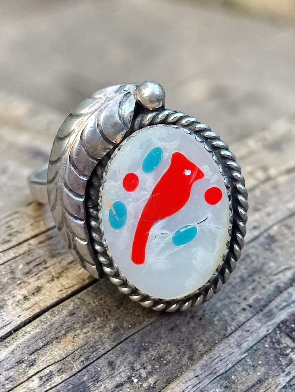Vintage Sterling Zuni Mother Of Pearl Cardinal Ring